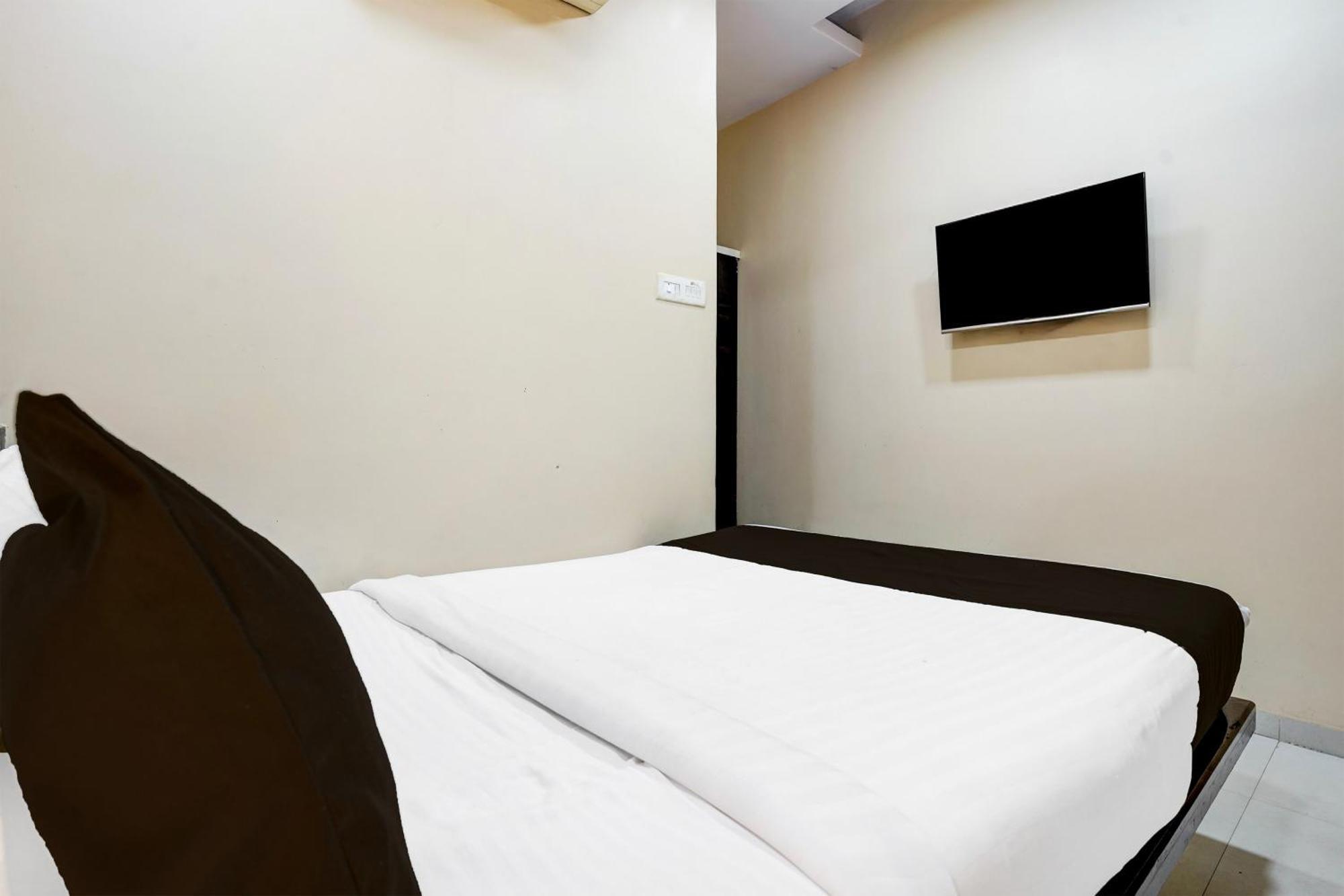 Airport Metro Hotel Bombaim Exterior foto