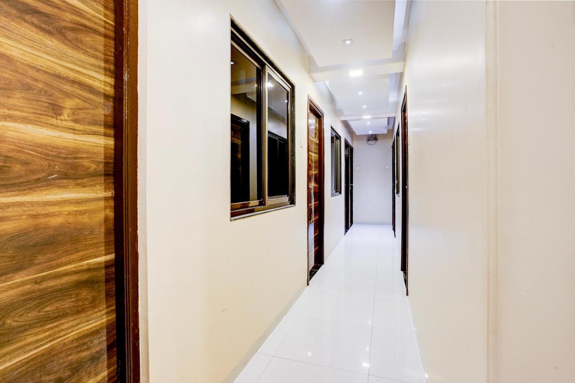 Airport Metro Hotel Bombaim Exterior foto